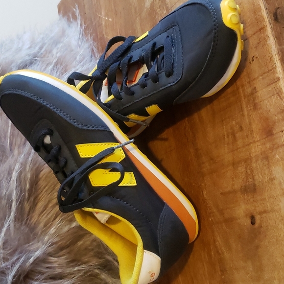 New balance kicks blue yellow size 7 - Picture 3 of 10